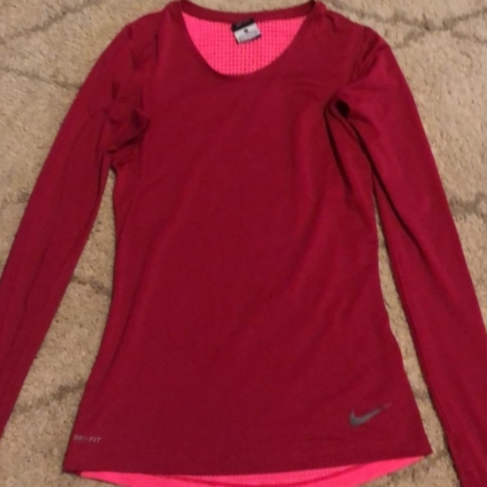 Women’s Nike dri-fit top